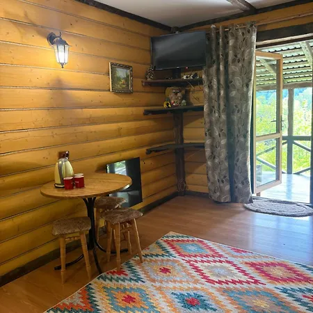 чан-садиба гуцульська пісня Lodge Mykulychyn